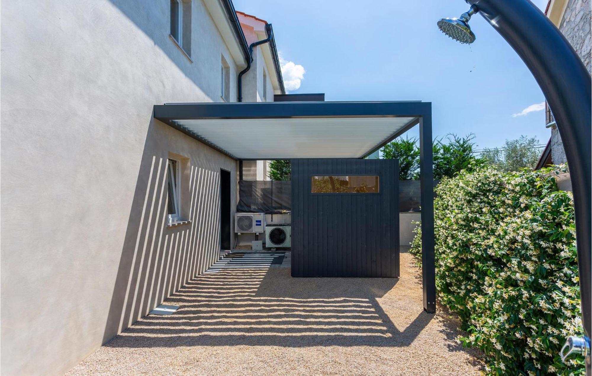 Amazing Home In Sveti Ivan Dobrinjski With Sauna Extérieur photo